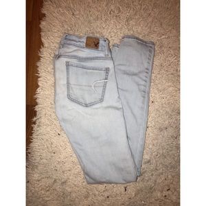 American Eagle Lightwash Jeans